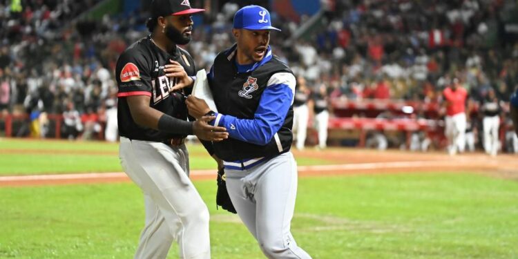 Gilbert Gómez: Salieron con hambre, a jugar duro… Fue una reacción que esperábamos