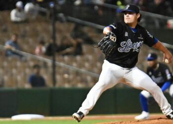 Tellache y Leyba guían la victoria del Licey sobre las Estrellas