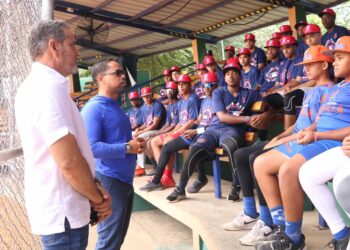 Junior Noboa impulsa la Fase II del Programa Juega Limpio desde la Academia La Javilla
