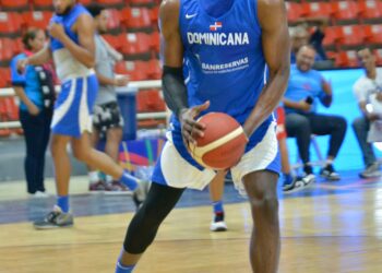 Coach Che Garcia escoge sus 12 jugadores en partido de RD ante Canadá en el AmeriCup