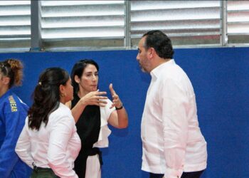 Primera Dama Raquel Arbaje, INEFI y MIDEREC se unen en favor del deporte de Capotillo