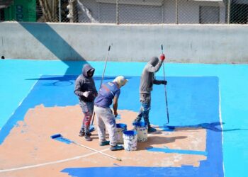 INEFI acude al llamado de comunitarios y remozó  cancha en El Café de Herrera