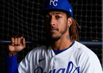 Estrellas firman al torpedero agente libre Adalberto Mondesí