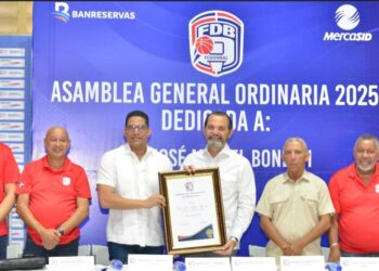 Fedombal reconoce aportes de José Miguel Bonetti en Asamblea de Asociaciones