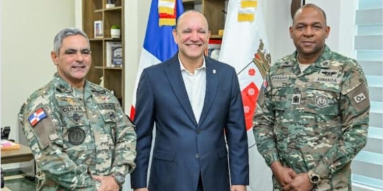 Ulises Rodríguez respalda edición 52 del atletismo de las Fuerzas Armadas y la Policía en Santiago