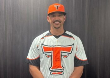 Toros designan a Víctor Estévez como dirigente temporada 2024-25