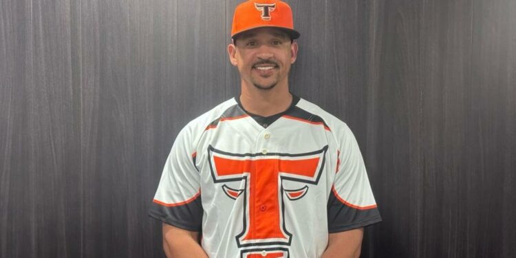 Toros designan a Víctor Estévez como dirigente temporada 2024-25