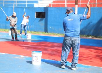 Canchas escolares de Pedro Brand serán remozadas por INEFI tras programa Gobierno Contigo