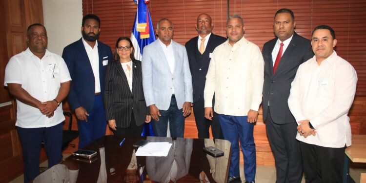 AIBI entrega propuesta de la Ley Solidaridad para el béisbol