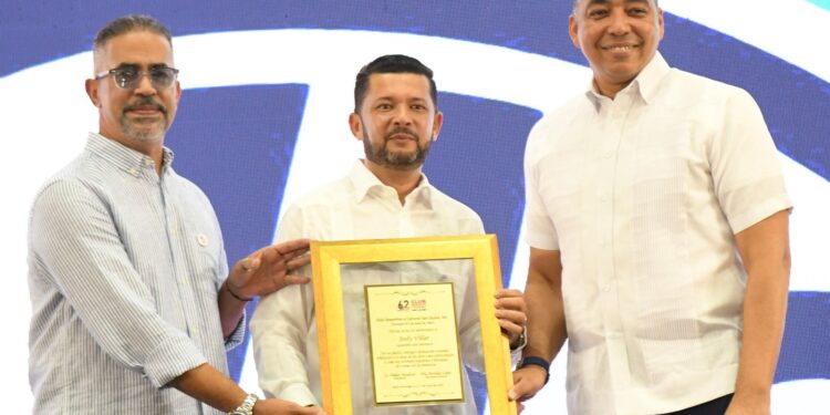 Club San Lázaro reconoce a cuatro como “Lazareños por Siempre”