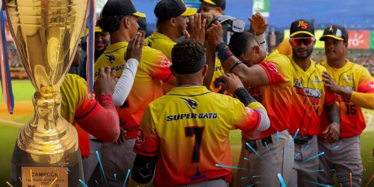 Santiago campeón de la Liga Nacional de Béisbol