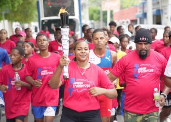 En Pedernales inicio recorrido de la antorcha de los Juegos Fronterizos