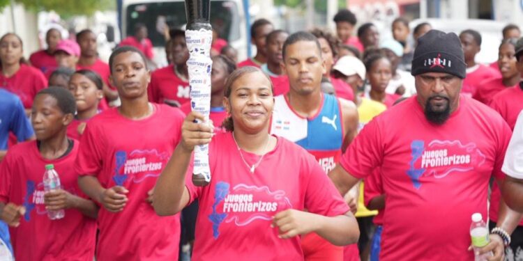 En Pedernales inicio recorrido de la antorcha de los Juegos Fronterizos