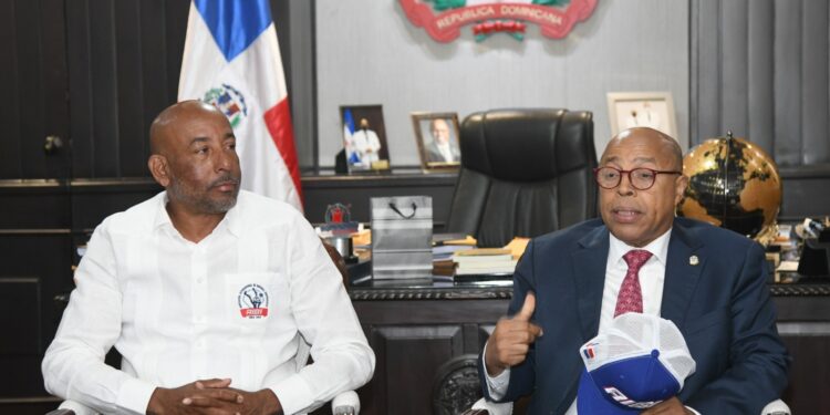 AIBI trata con el presidente de la Cámara temas sobre protección al béisbol