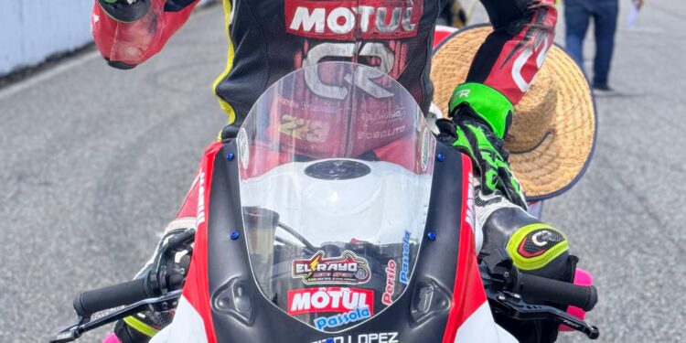 Persio López se impone Gran Premio Yokohama