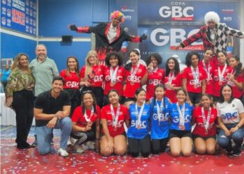 Blitz se corona campeón en torneo de voleibol femenino Copa GBC Farmacias