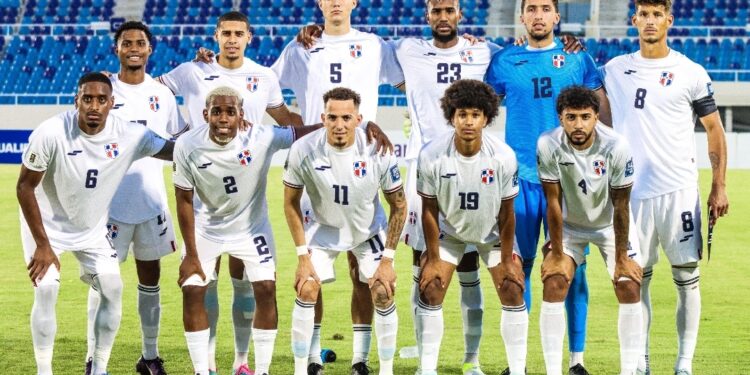 RD le regaló una gran victoria a su afición en la víspera de la Copa Oro