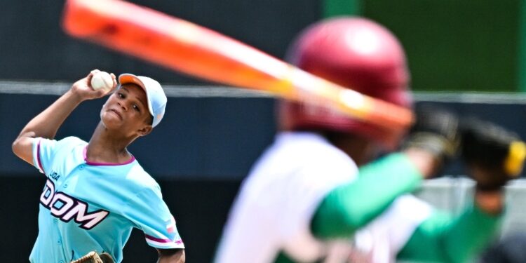Dominicana blanquea a México y clasifica a la siguiente ronda de la Serie del Caribe Kids