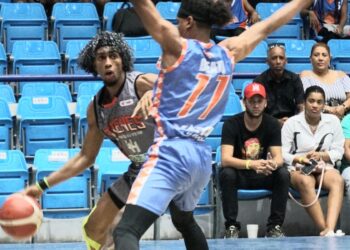 Los Mina gana fuera de casa y sigue líder del Circuito Sureste en la LND U22