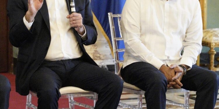 Kelvin Cruz anuncia inversión de RD$ 800 millones para construir 30 multiusos en GSD