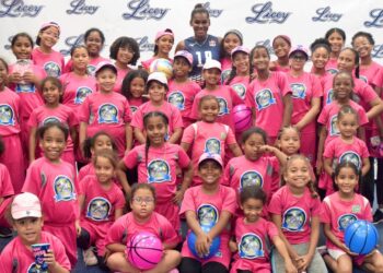 Bethania De La Cruz engalana Licey Summer Camp