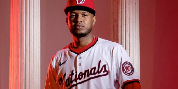 Acosta y Ferrer salvaron; Eddys Leonard conectó dos jonrones