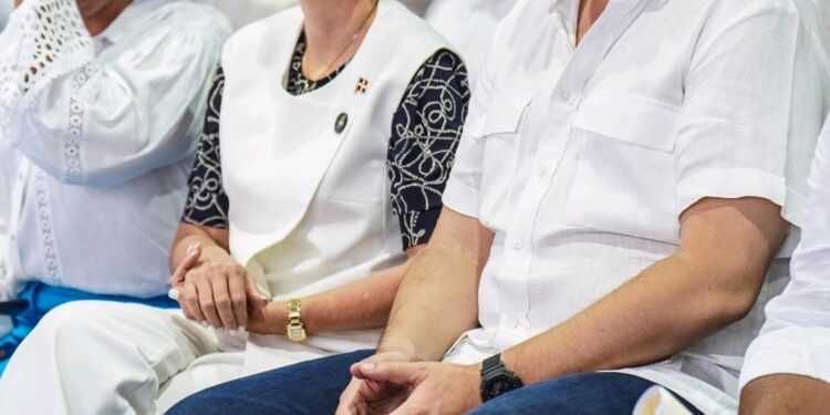 Raquel Peña elogia labor de Alberto Rodríguez al frente del INEFI