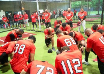 Leones abren sus prácticas apuntando al bicampeonato