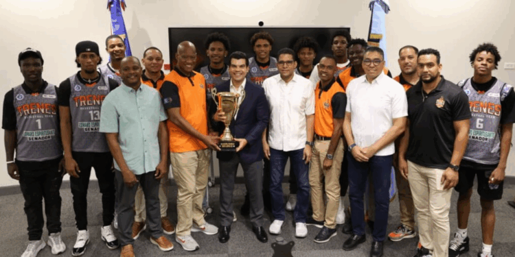 Wellington Arnaud recibe a los campeones Trenes del Este de la LND U22
