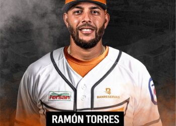 Toros firman al infielder Ramón Torres desde agencia libre