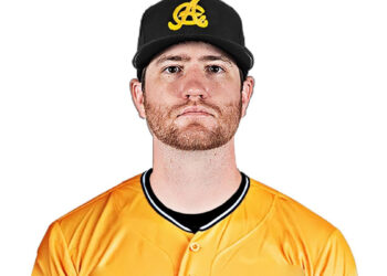 Águilas Cibaeñas firman al lanzador zurdo Charlie Barnes.