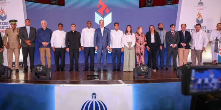Abinader y Kelvin Cruz inauguran Juegos Universitarios