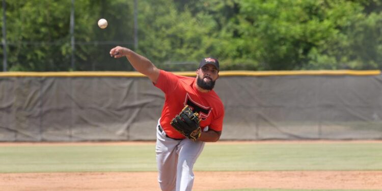 Peña poncha 5 en partido de pretemporada ante Leones