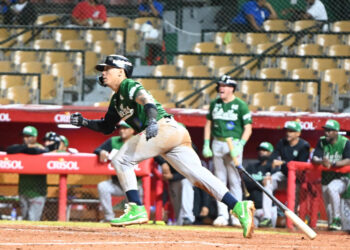 Las Estrellas se imponen al Licey en 11 entradas