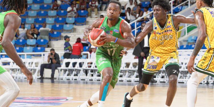 San Carlos ante Rafael Barias y San Lázaro vs. Mauricio Báez serán las semifinales a 5-3 del TBS Distrito 2025