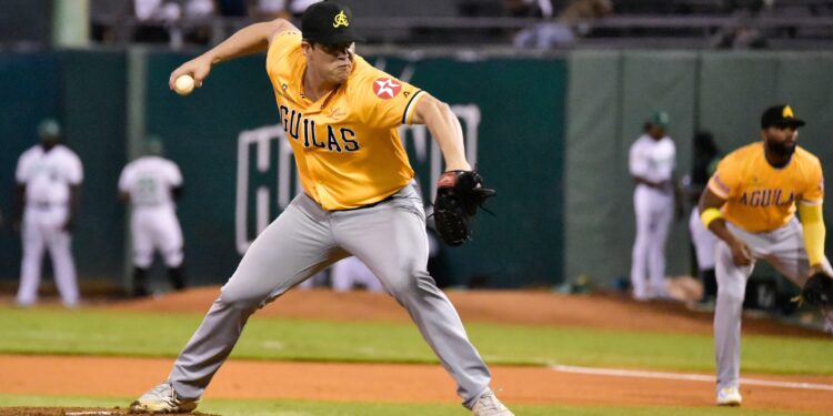 14 ponches y poder ofensivo conducen a las Águilas a triunfo sobre Estrellas