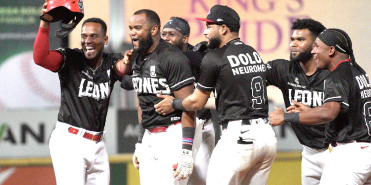 Los Leones dejaron en el terreno a los Toros en diez entradas