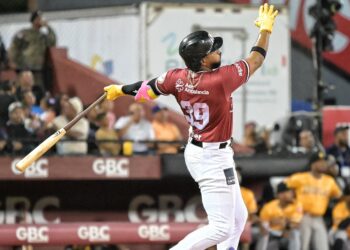 Gigantes superan 7-3 a las Águilas con poder de Kelvin Gutiérrez