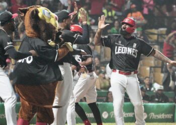 Los Leones avanzan al Round Robin