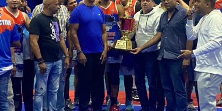 Dedican a Rafael Cruz el XIII Torneo de Baloncesto Intermunicipal de Santiago