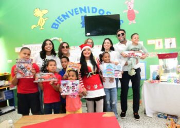 Nelson Cruz y la Fundación Boomstick23 benefician a miles de ciudadanos en Las Matas de Santa Cruz